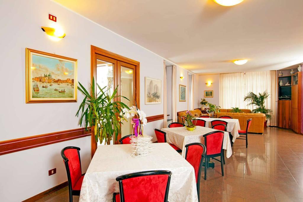 Hotel Libia Fino Del Monte Exteriör bild